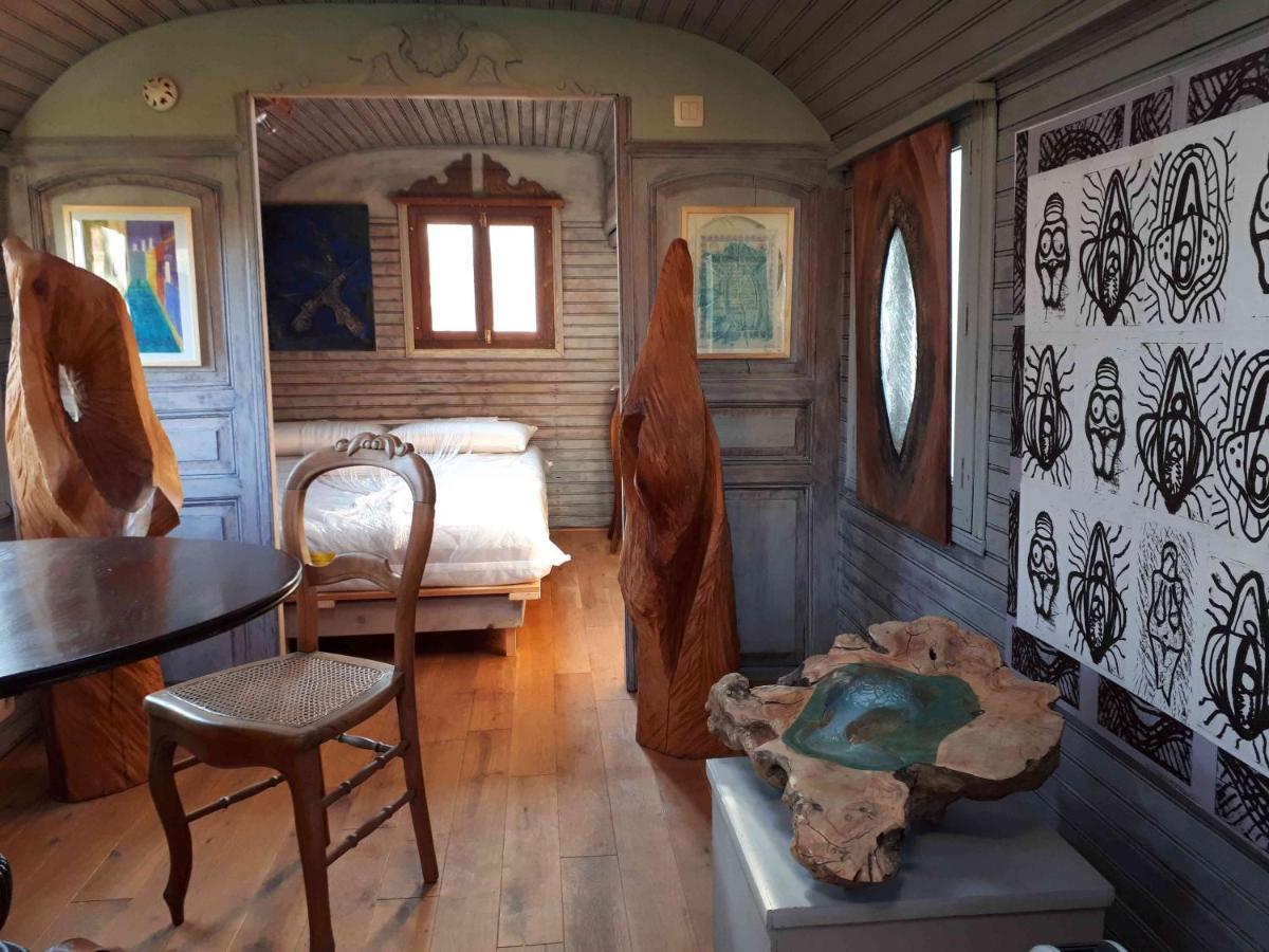 Le Fond De La Biche Bed and Breakfast Goutroux Esterno foto