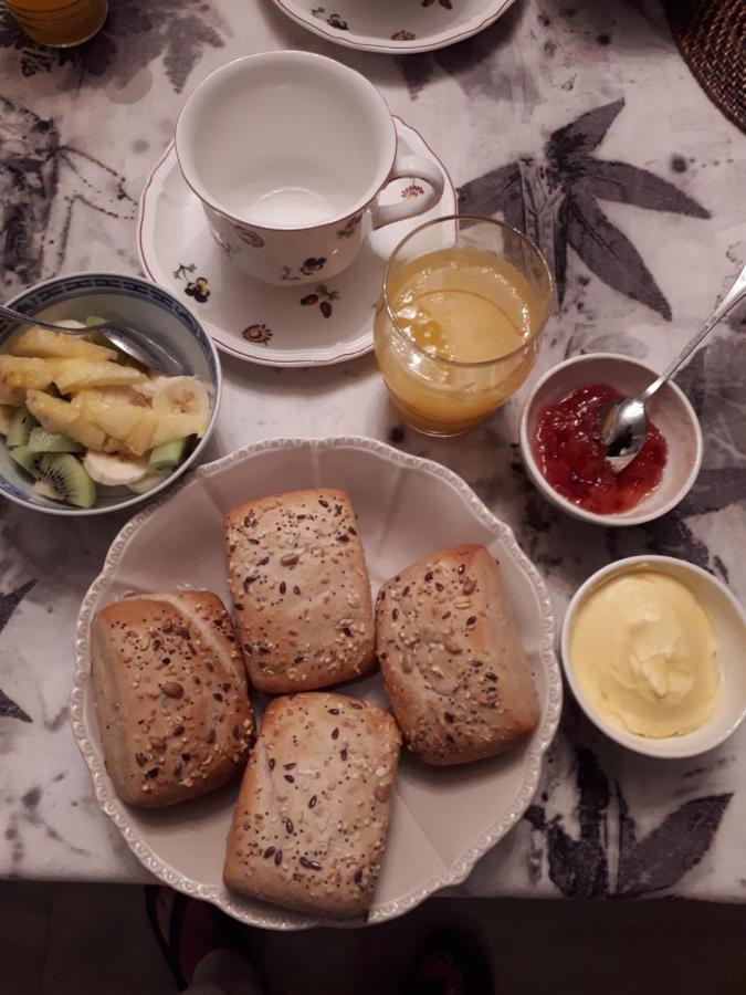 Le Fond De La Biche Bed and Breakfast Goutroux Esterno foto